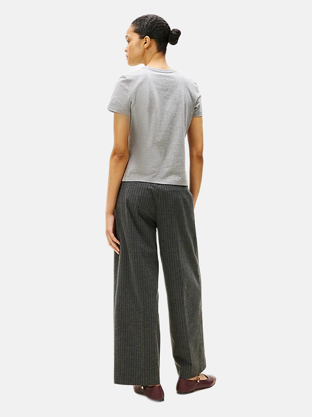 Tommy Hilfiger siva ženska majica kratkih rukava sa natpisom-[SKU]