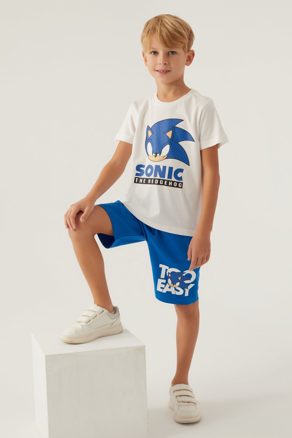 Warner Bros bijeli komplet za dječake sa Sonic motivom