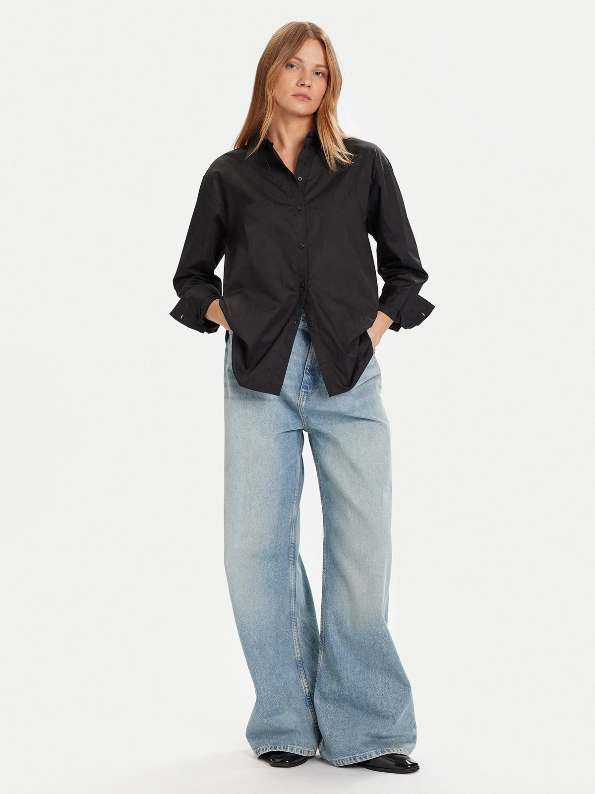 Calvin Klein crna ženska košulja dugih rukava oversize kroja