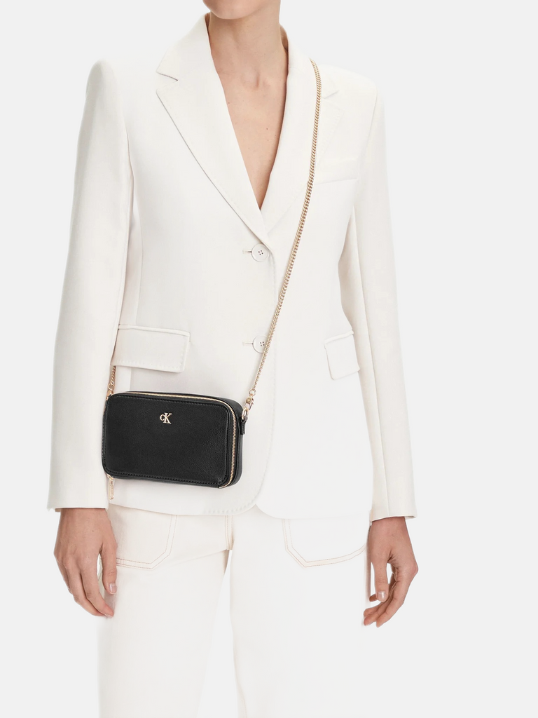 Calvin Klein crna ženska torba sa malim zlatnim logom-[SKU]