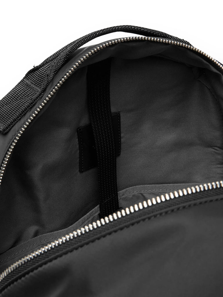 Calvin Klein crni muški ruksak sa prednjim džepom-[SKU]