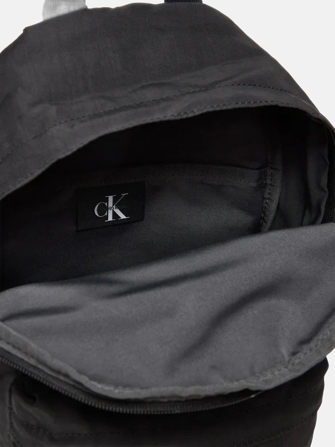 Calvin Klein crni muški ruksak sa prednjim džepom-[SKU]