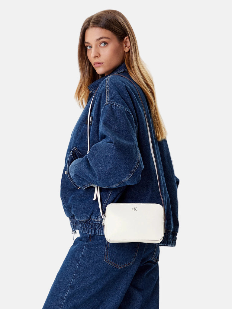 Calvin Klein bijela ženska torba sa CK znakom-[SKU]