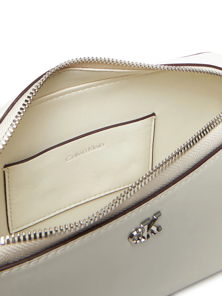 Calvin Klein bijela ženska torba sa CK znakom-[SKU]
