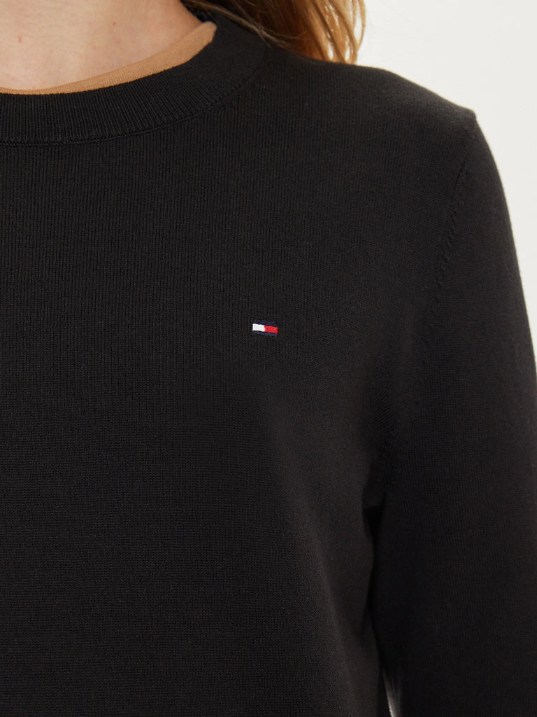 Tommy Hilfiger crni ženski džemper opuštenog kroja-[SKU]