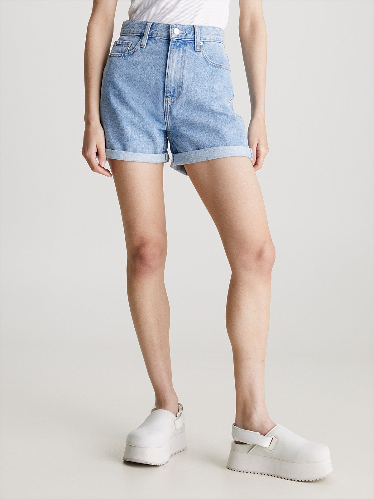 Calvin Klein svijetloplavi ženski teksas šorc