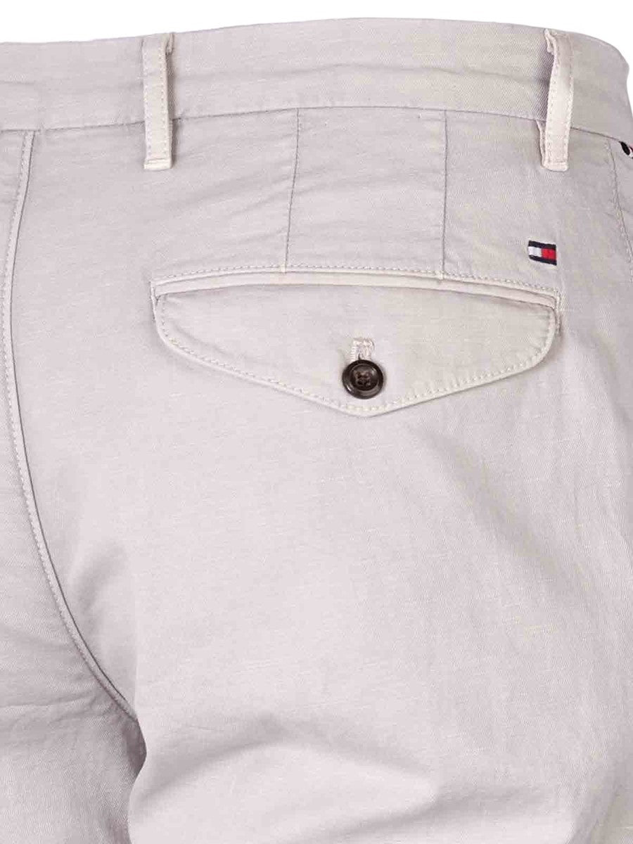Tommy Hilfiger svijetlosive muške chino hlače