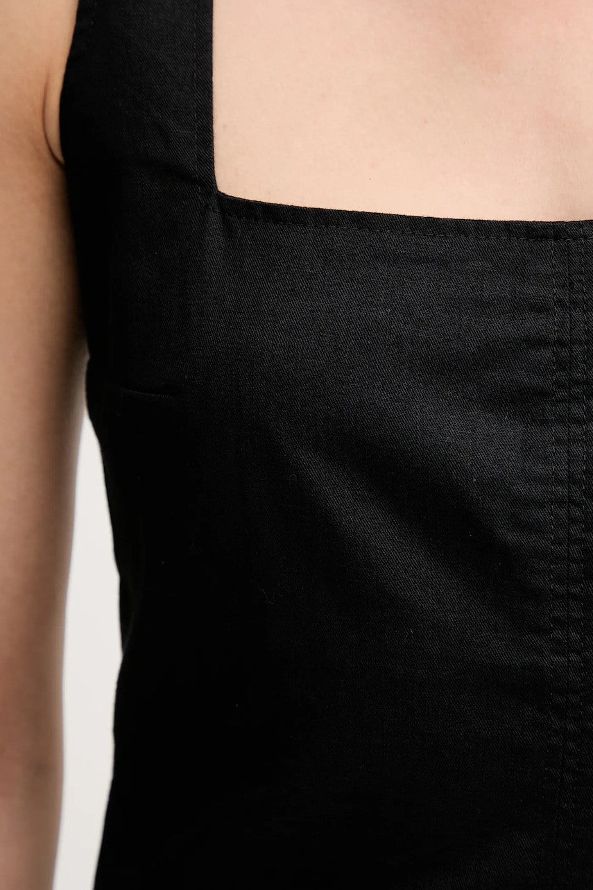 Calvin Klein crna ženska haljina kvadratnog izreza