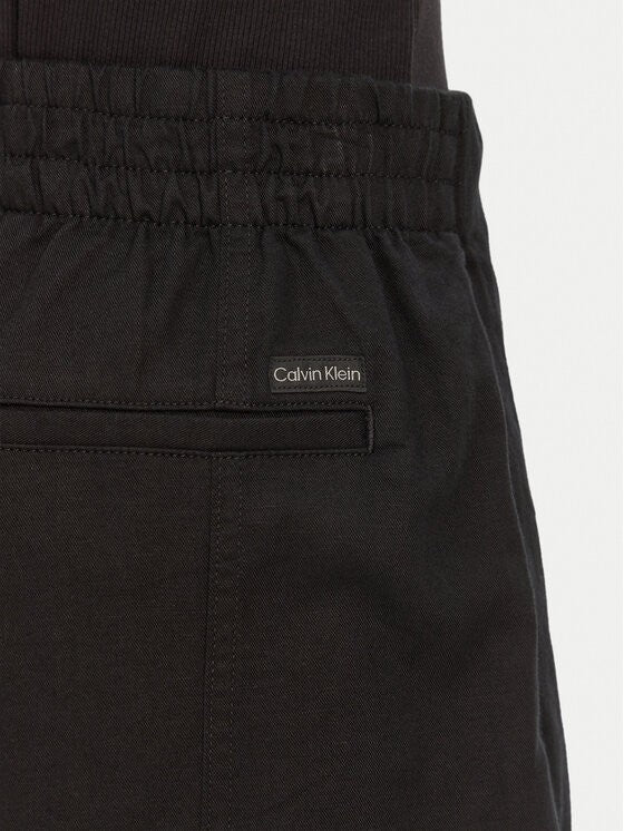 Calvin Klein crni ženski šorc visokog struka