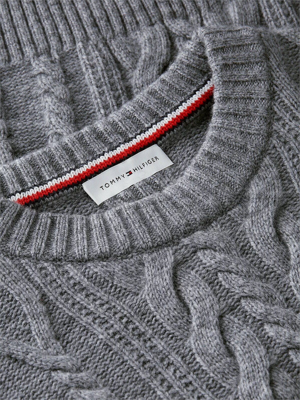 Tommy Hilfiger sivi ženski džemper s pletenim uzorkom