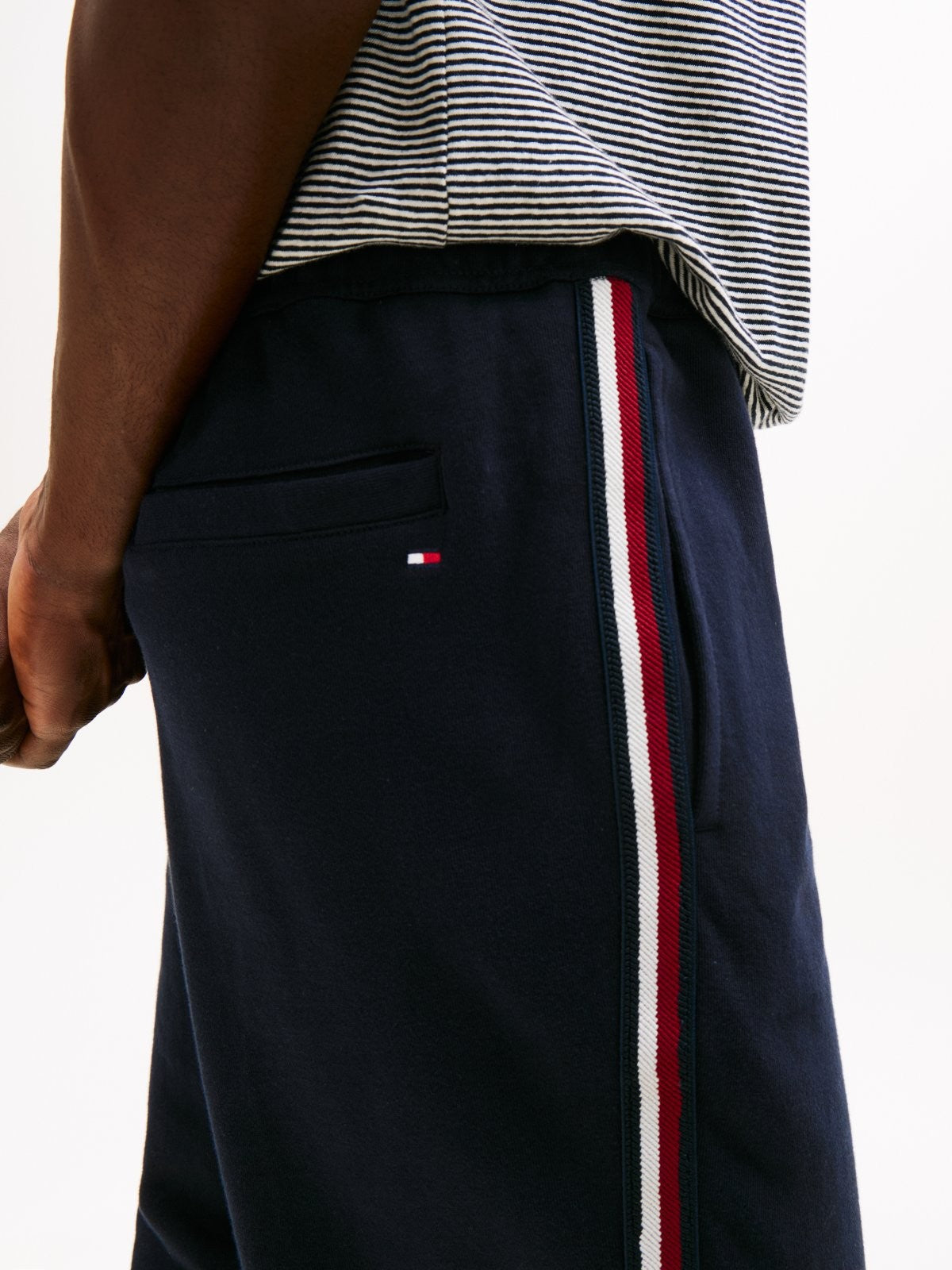 Tommy Hilfiger tamnoplava muška trenerka s logom
