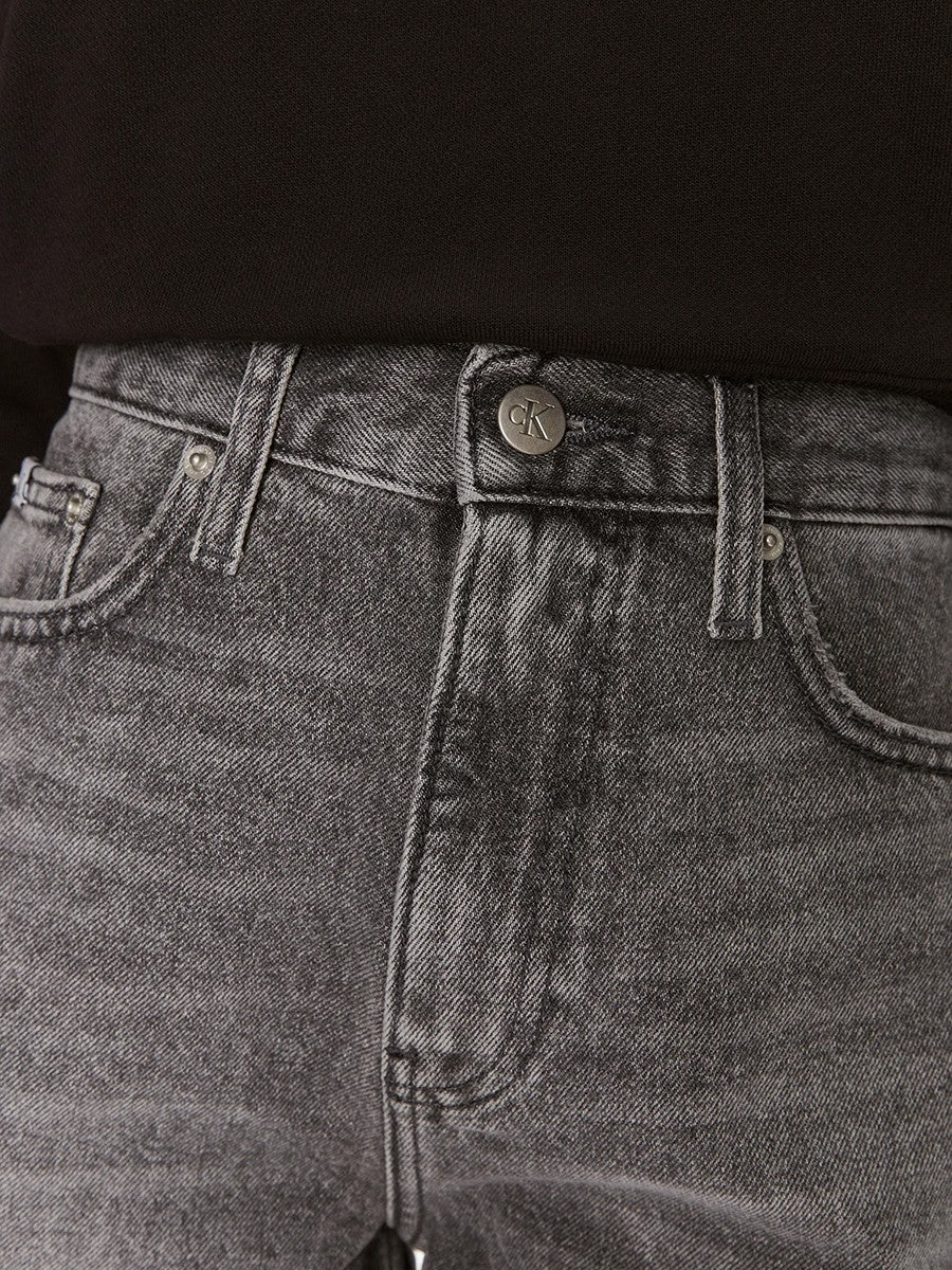 Calvin Klein sivi ženski jeans šorc s trapez krojem